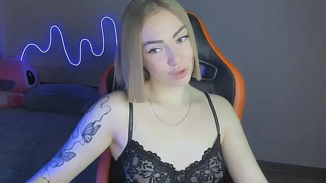 LaraKrein lk online show from November 2025 03:22:02 PM