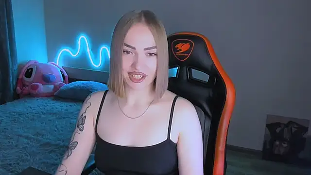 LaraKrein lk online show from April 2026 05:51:01 PM