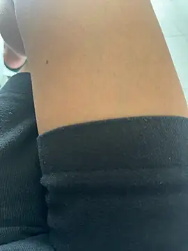 sharon-Hanna online show from November 2025 02:00:01 AM