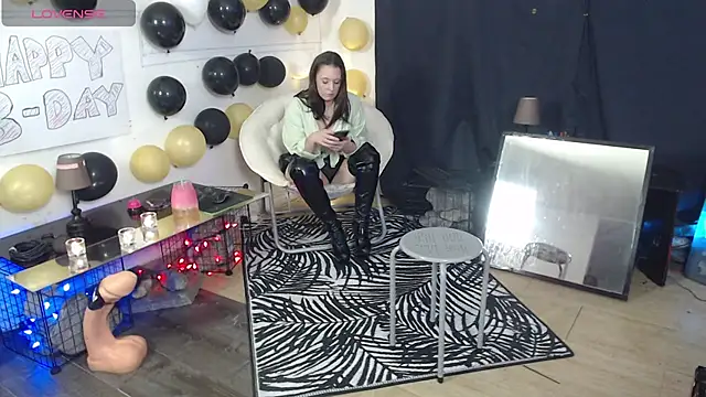 thewildechase online show from October 2025 07:39:01 AM