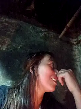 Bianly online show from November 2025 01:45:01 PM