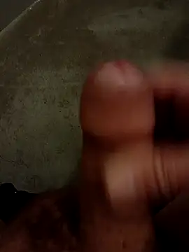 69dagosto online show from April 2026 01:18:01 PM