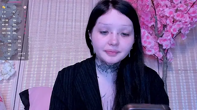 Snapshot of Lein_Bone chatting on September 2025 01:11:01 PM Lein Bone online show from September 2025 01:11:01 PM