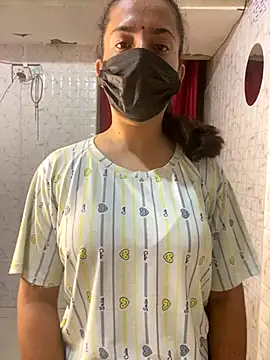 MONA 0213 online show from October 2025 07:13:01 PM