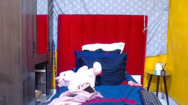 Candycrush2555 online show from March 2026 08:05:02 PM