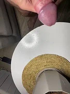 Jonny Agatha online show from April 2026 02:12:02 AM