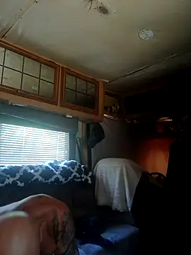 ShawnandDani7074 online show from June 2026 05:37:01 PM