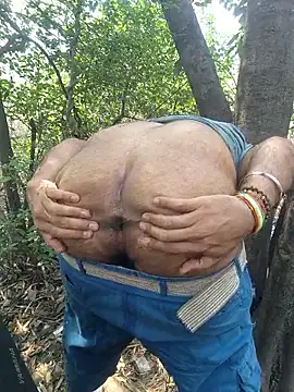 Aeroxx online show from April 2026 04:35:01 AM