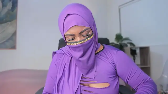 yasmin elite online show from December 2025 09:58:01 AM