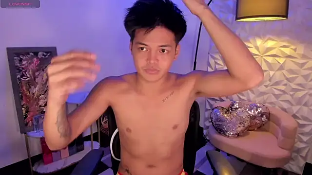 asianhugescott online show from February 2026 11:06:02 AM