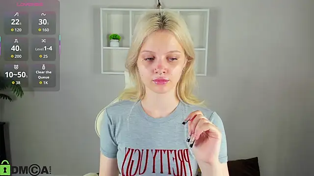 Snapshot of Allice_Cox chatting on September 2025 12:12:01 AM Allice Cox online show from September 2025 12:12:01 AM