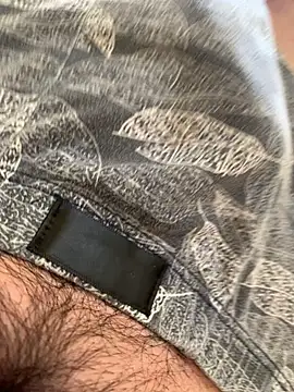 MuzzyFacing online show from April 2026 12:12:01 PM