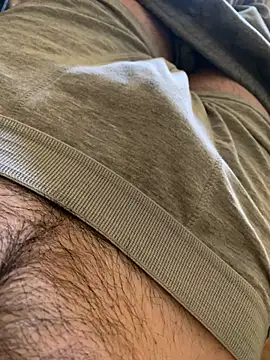 MuzzyFacing online show from April 2026 11:20:01 AM