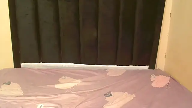 Snapshot of AmazingDarkDoll chatting on October 2025 04:50:01 PM AmazingDarkDoll online show from October 2025 04:50:01 PM