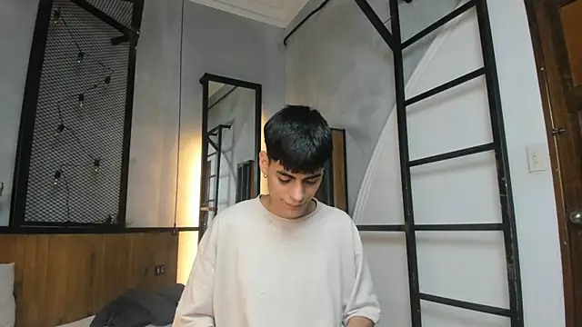 Dani mc1 online show from September 2025 11:25:01 AM