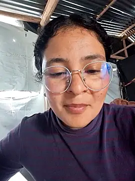 Lily-o online show from January 2026 02:10:01 PM