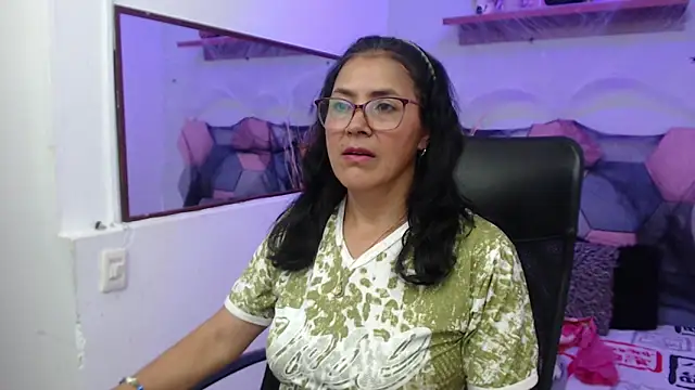 AmandaPeet online show from October 2025 08:31:01 PM