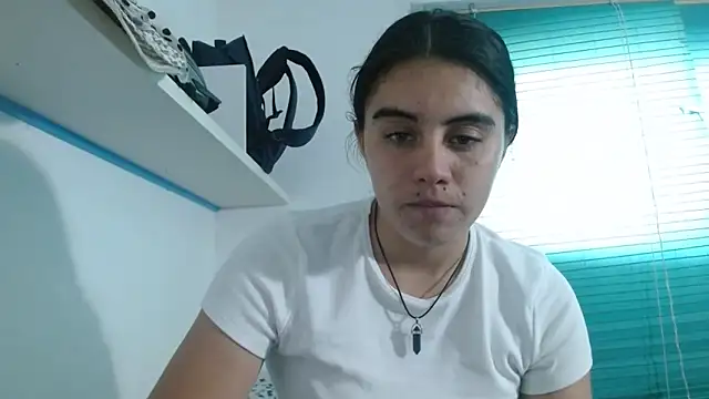 Arieeel 09 online show from April 2026 04:12:02 PM