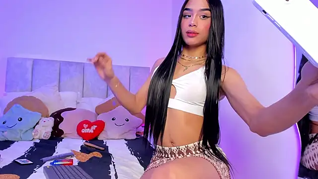 Snapshot of Baby_Steff chatting on October 2025 03:51:02 AM Baby Steff online show from October 2025 03:51:02 AM