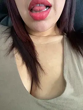 Vik gomez online show from September 2025 05:16:02 PM