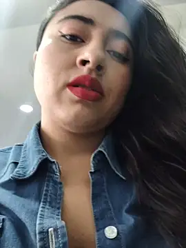 AMATISTA  16 online show from November 2025 12:06:01 PM