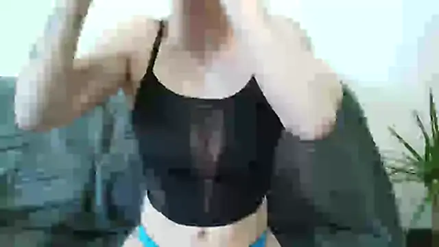 Clarahotgirl24 online show from April 2026 12:35:01 PM