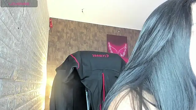 marian  stone online show from April 2026 07:49:01 PM