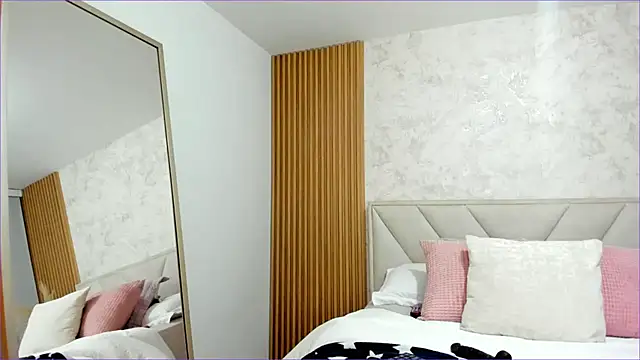 biancabigboobs22 online show from November 2025 12:16:02 AM