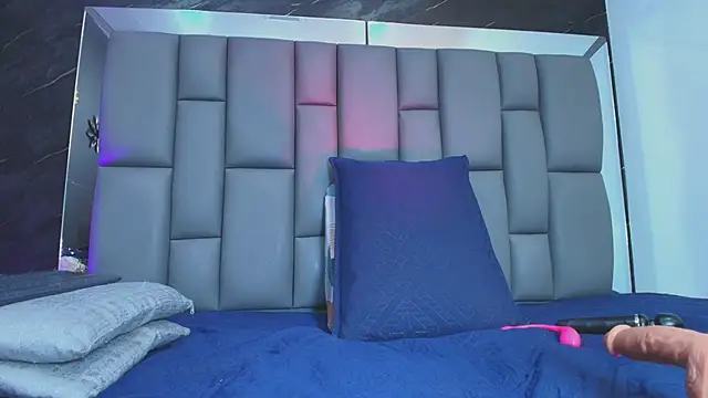 Roxana gomez online show from October 2025 03:16:02 AM