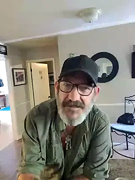 FoxnMouse online show from October 2025 05:54:02 PM