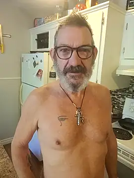 FoxnMouse online show from October 2025 06:07:02 PM