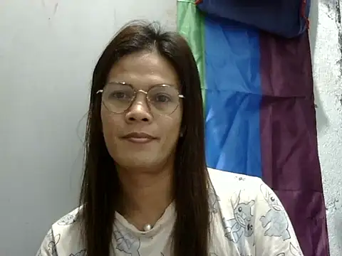 juicycum069 online show from December 2025 11:00:01 PM