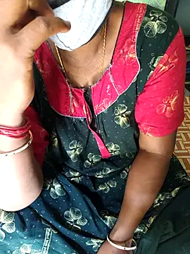 Snapshot of TamilSelviRoja chatting on September 2025 04:34:02 AM TamilSelviRoja online show from September 2025 04:34:02 AM