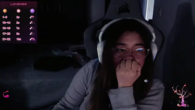 Pink girl0n online show from December 2025 09:54:01 PM