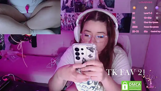 Snapshot of Pink_girl0n chatting on July 2026 10:53:02 PM Pink girl0n online show from July 2026 10:53:02 PM