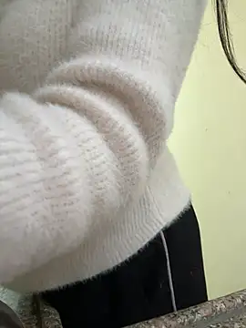 modelnishu online show from February 2026 12:44:02 PM