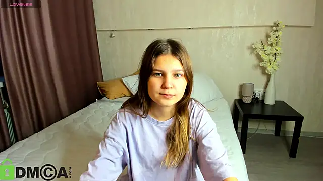 Elle Ellise online show from September 2025 12:15:01 AM