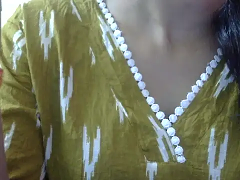 SONIYA 47 online show from April 2026 06:21:01 PM