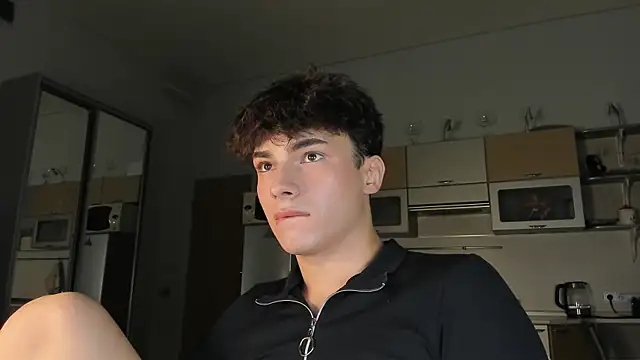 Snapshot of mystic_evan chatting on October 2025 01:52:01 PM mystic evan online show from October 2025 01:52:01 PM