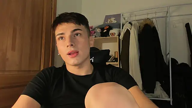 Snapshot of mystic_evan chatting on October 2025 10:32:02 PM mystic evan online show from October 2025 10:32:02 PM