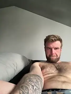 jarda94cz online show from November 2025 12:08:02 PM