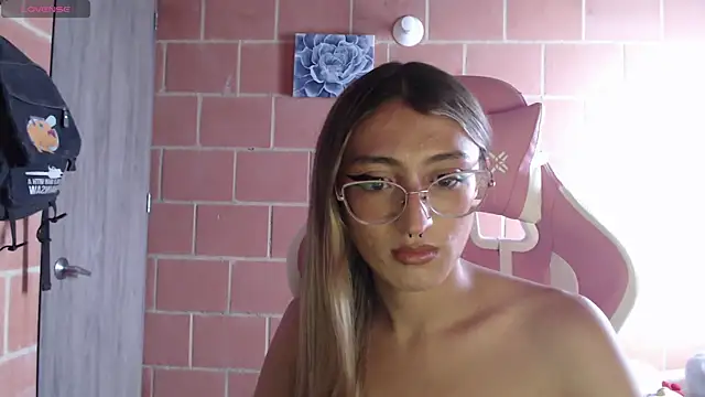 Andrea camilaaa online show from September 2025 05:18:01 PM