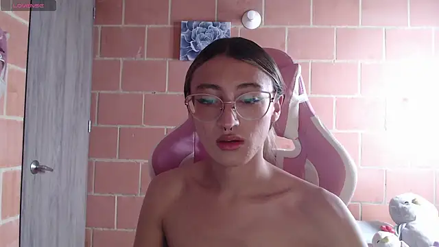 Andrea camilaaa online show from September 2025 04:12:02 PM