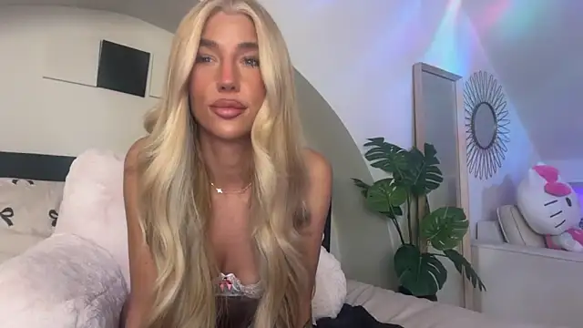 KENNIEXROSE online show from March 2026 11:54:02 PM