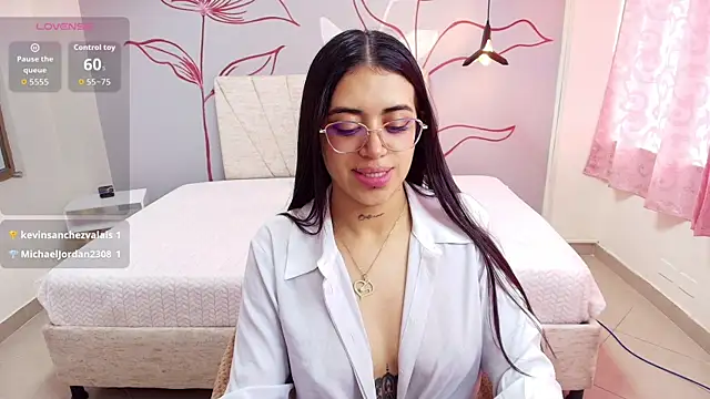 Carla Bennet  online show from September 2025 12:06:01 PM