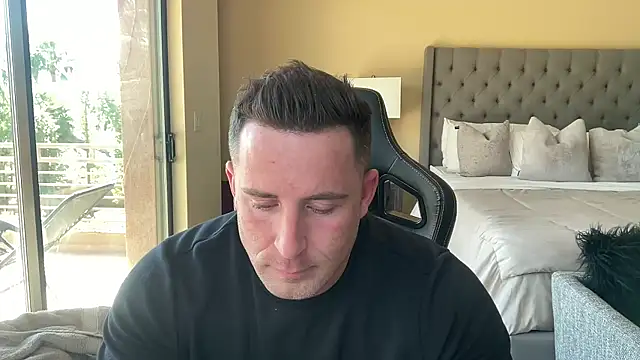 Snapshot of brettmycles28 chatting on October 2025 05:53:02 PM brettmycles28 online show from October 2025 05:53:02 PM