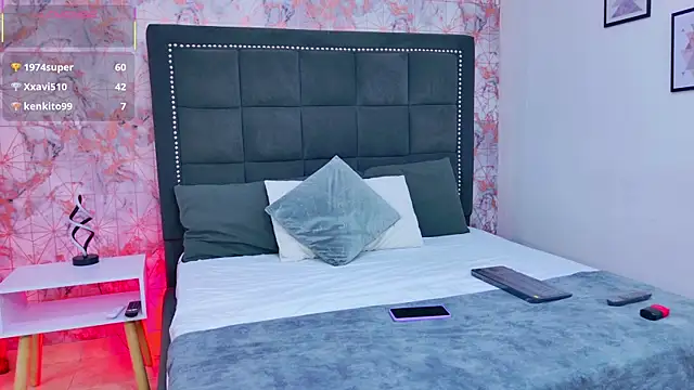 Angelique Angell online show from September 2025 06:12:02 PM