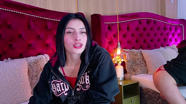 Snapshot of ZaraGold chatting on February 2026 11:16:02 PM ZaraGold online show from February 2026 11:16:02 PM