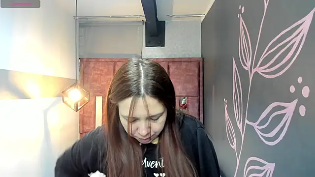 Isa Thompson   online show from September 2025 11:59:01 AM