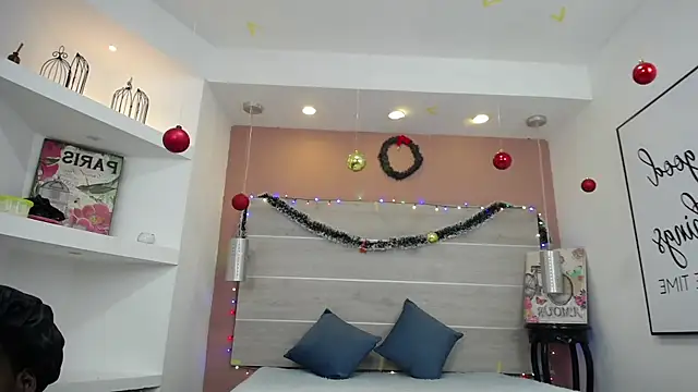 AlexandraCambell online show from December 2025 01:27:02 PM